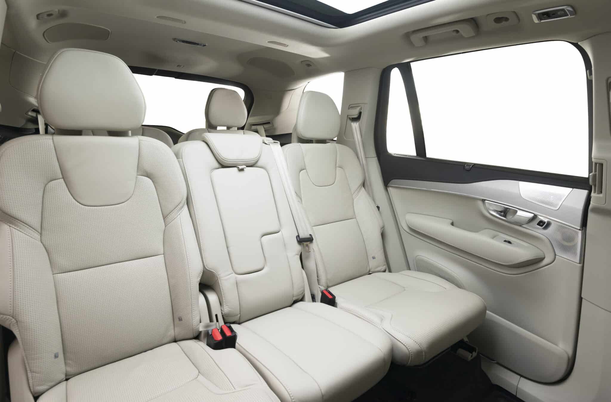 Car Interior Backseats 2021 08 27 11 16 34 Utc 2048x1350 